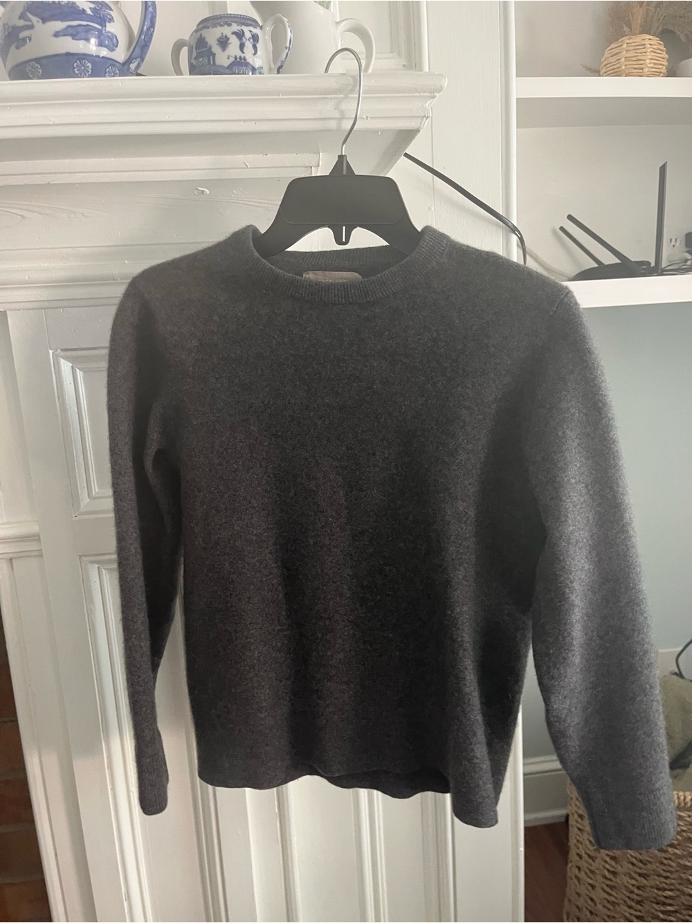 Everlane Crewneck Sweater in Charcoal Gray